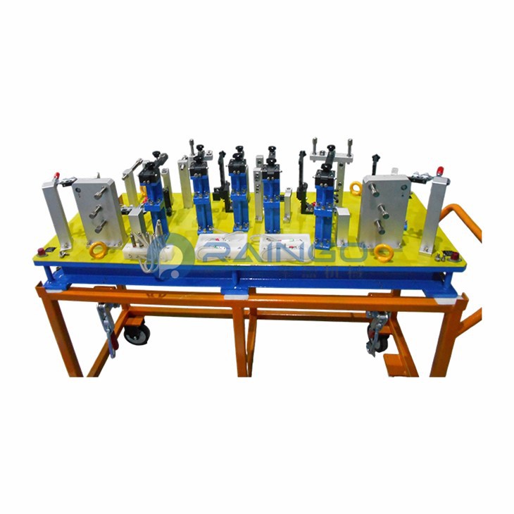 Attribute checking fixture (4)